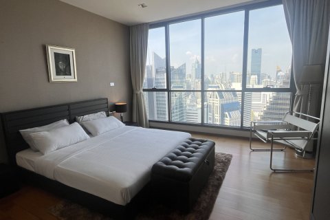 Condo in Watthana, Bangkok, Thailand, 2 bedrooms  № 159142 - photo 13
