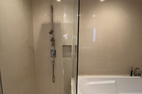 Condo in Watthana, Bangkok, Thailand, 2 bedrooms  № 159142 - photo 18