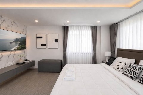 Villa in Pattaya, Thailand 4 Schlafzimmer № 233582 - Foto 14