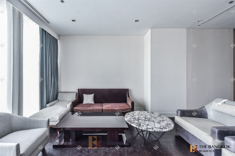Condo in Bangkok, Thailand, 3 bedrooms № 188448 - photo 7