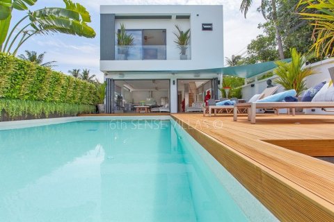 Villa in Phuket, Thailand 4 bedrooms № 173134