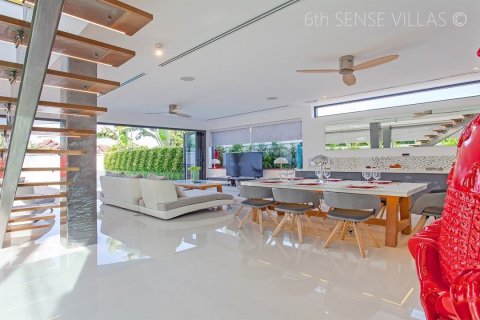 Villa in Phuket, Thailand 4 bedrooms № 173134 - photo 25