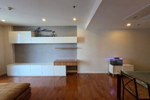 Condo à Watthana, Bangkok, Thaïlande, 2 chambres  № 152721 - photo 9