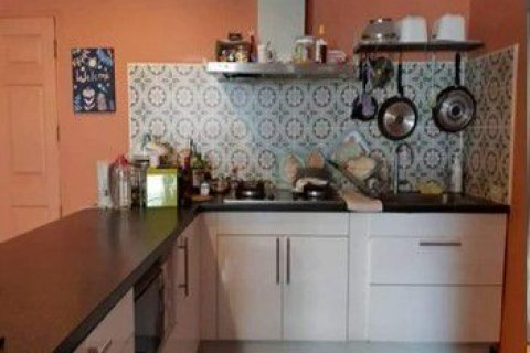 Кондоминиум с 2 спальнями в Ваттхане, Бангкок, Таиланд № 152718 - фото 3