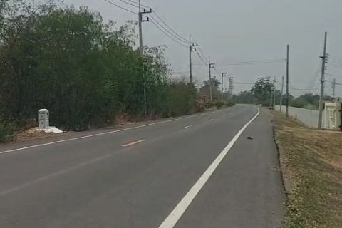 Land in Lopburi, Thailand 800000 sq.m. № 171720 - photo 2
