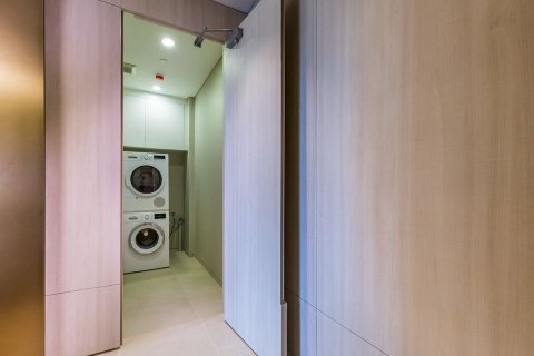 Condo in Bangkok, Thailand, 2 bedrooms  № 143328 - photo 23