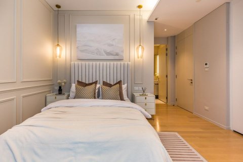 Condo in Bangkok, Thailand, 2 bedrooms  № 143328 - photo 12