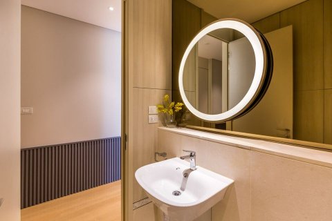 Condo in Bangkok, Thailand, 2 bedrooms  № 143328 - photo 9