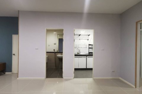 Townhouse in Suan Luang, Bangkok, Thailand 3 bedrooms № 162127 - photo 6