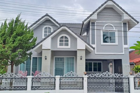 House in San Sai, Thailand 3 bedrooms № 162130