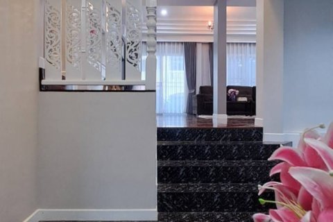 Maison à San Sai, Thaïlande 3 chambres № 162130 - photo 24