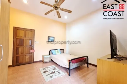 Casa de 5 dormitorios en Pattaya, Tailandia № 213691 - foto 19