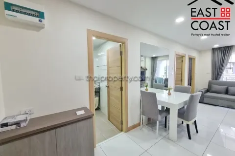 Condominio de 2 dormitorios en Pattaya, Tailandia № 213695 - foto 2