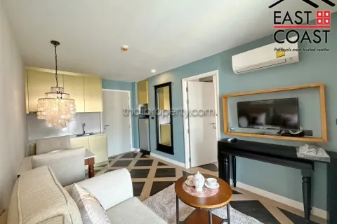 Condominio de 1 dormitorio en Jomtien Beach, Pattaya, Tailandia № 213693 - foto 2