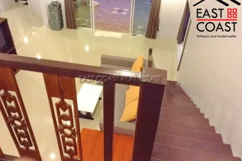 Casa de 4 dormitorios en Pattaya, Tailandia № 213696 - foto 6