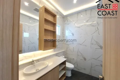Casa de 3 dormitorios en Pattaya, Tailandia № 213690 - foto 30