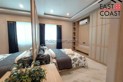 Casa de 3 dormitorios en Pattaya, Tailandia № 213690 - foto 13