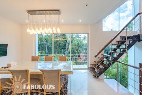 Villa in Patong, Thailand 4 bedrooms № 179494 - photo 9