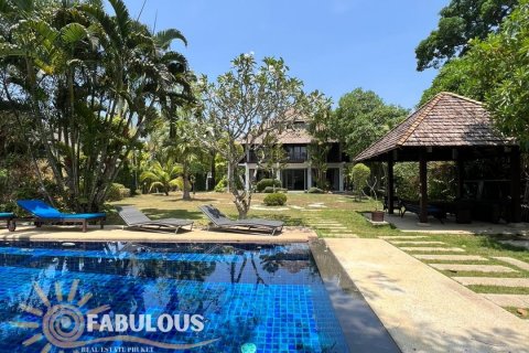 Villa in Bang Tao, Thailand 5 bedrooms № 179490 - photo 4