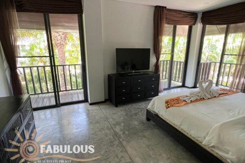 Villa in Bang Tao, Thailand 5 bedrooms № 179490 - photo 7