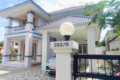 House in Ayutthaya, Thailand 3 bedrooms № 157973 - photo 2