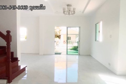 House in Ayutthaya, Thailand 3 bedrooms № 157973 - photo 13