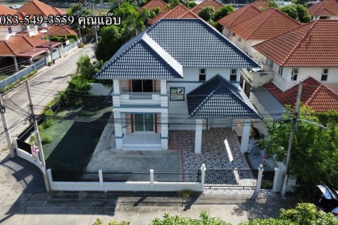 House in Ayutthaya, Thailand 3 bedrooms № 157973 - photo 3