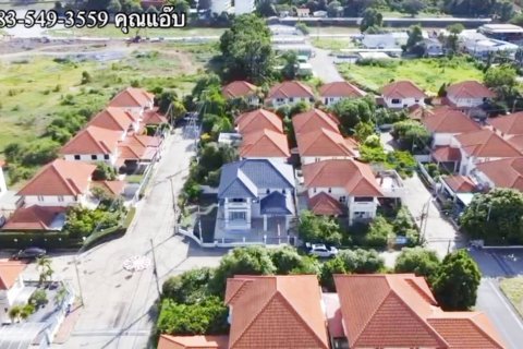 House in Ayutthaya, Thailand 3 bedrooms № 157973 - photo 8