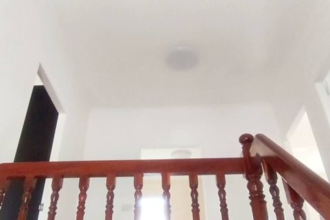 House in Ayutthaya, Thailand 3 bedrooms № 157973 - photo 16