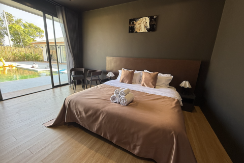 Villa in Ubon Ratchathani, Thailand 6 bedrooms № 157970 - photo 7