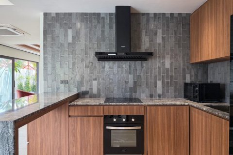 Villa in Phuket, Thailand 3 bedrooms № 170805 - photo 16