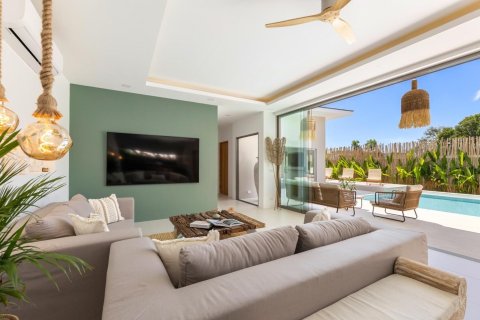Villa in Ko Samui, Thailand 3 bedrooms № 170806 - photo 2