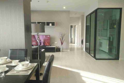Condo in Bangkok, Thailand, 3 bedrooms  № 183306 - photo 5