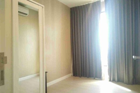 Condo in Bangkok, Thailand, 3 bedrooms  № 183306 - photo 18