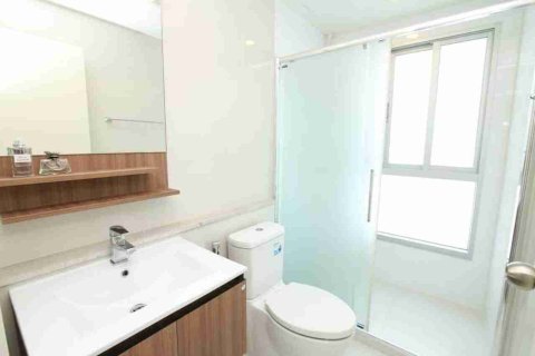 Condo in Thonburi, Bangkok, Thailand, 2 bedrooms № 183302 - photo 9