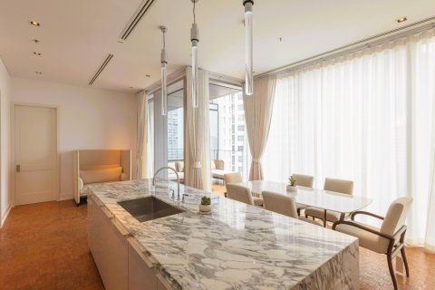 Condo in Bangkok, Thailand, 3 bedrooms  № 180718 - photo 3