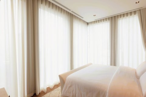 Condo in Bangkok, Thailand, 3 bedrooms  № 180718 - photo 16