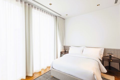 Condo in Bangkok, Thailand, 3 bedrooms  № 180718 - photo 17
