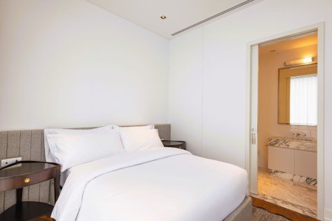 Condo in Bangkok, Thailand, 3 bedrooms  № 180718 - photo 20