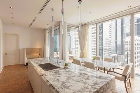 Condo in Bangkok, Thailand, 3 bedrooms  № 180718 - photo 5