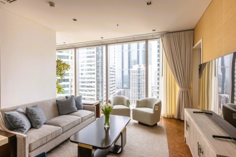 Condo in Bangkok, Thailand, 3 bedrooms  № 180718 - photo 4