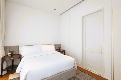 Condo in Bangkok, Thailand, 3 bedrooms  № 180718 - photo 18