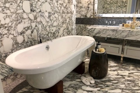 Condo in Bangkok, Thailand, 2 bedrooms  № 180717 - photo 5
