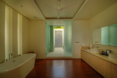House in Ko Samui, Thailand 5 bedrooms № 180722 - photo 25