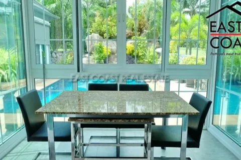 Casa de 4 dormitorios en Pattaya, Tailandia № 213039 - foto 30