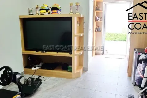 Casa de 4 dormitorios en Pattaya, Tailandia № 213039 - foto 9