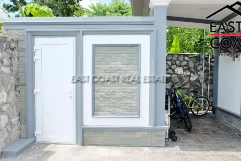 Casa de 4 dormitorios en Pattaya, Tailandia № 213039 - foto 6