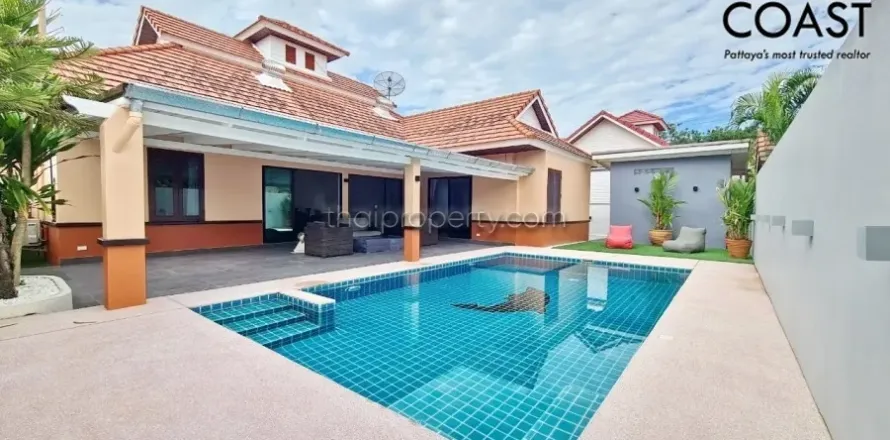 Casa de 3 dormitorios en Pattaya, Tailandia № 213042
