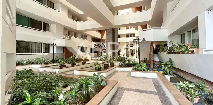 Condominio de 2 dormitorios en Jomtien Beach, Pattaya, Tailandia № 211024