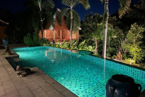 Villa in Phuket, Thailand 5 bedrooms № 157896 - photo 22